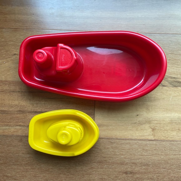 Plastic Boat Set - Picture 2 of 4